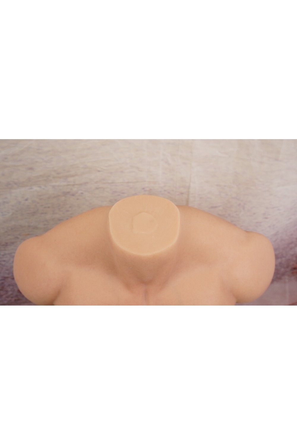【O国内検品済 新品未使用即納品】 索姬Zucki（ズッキ）54cm 男性型 シリコントルソー 腹筋割れ リアルメイク付き 【フルシリコン製】