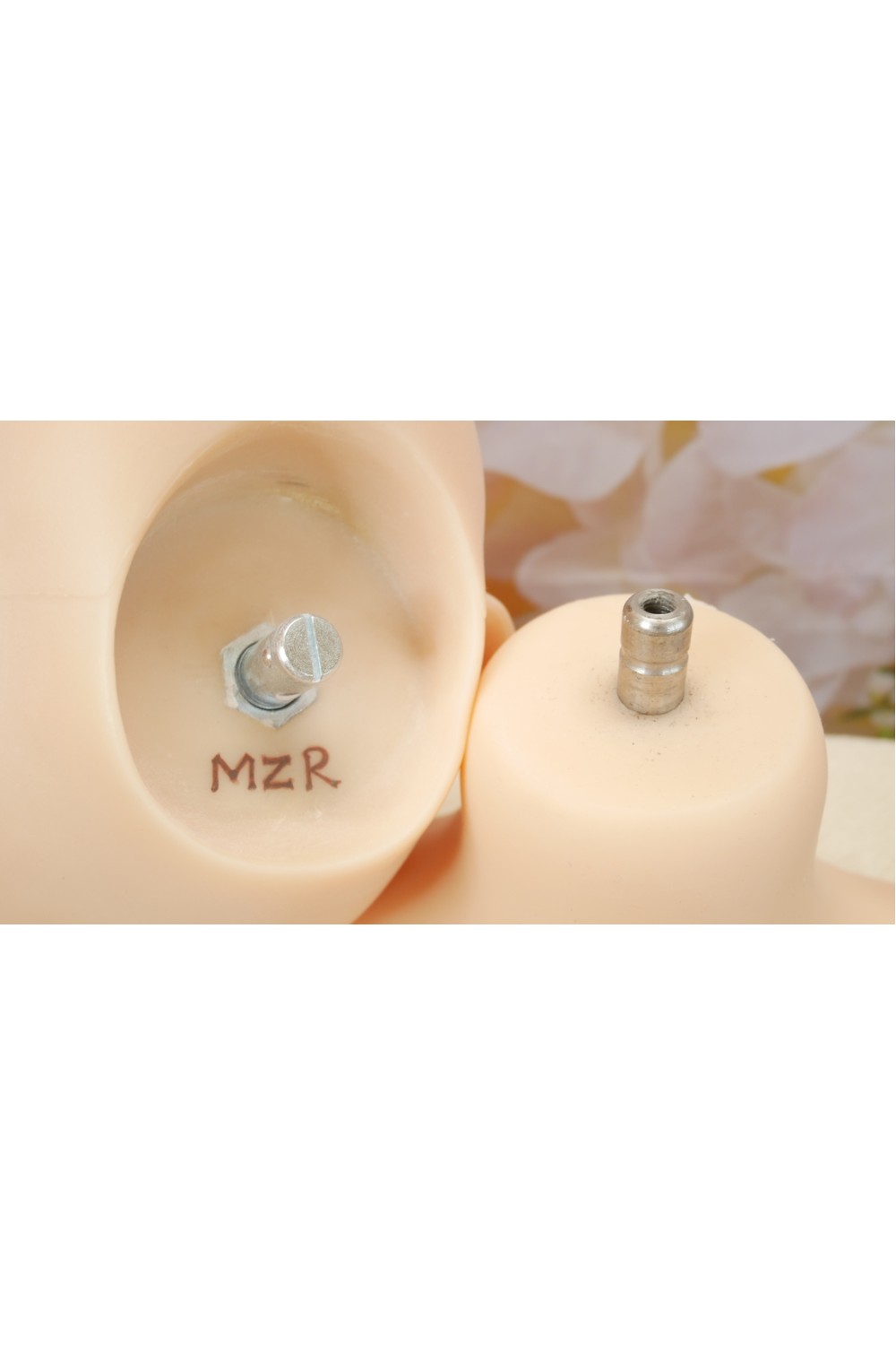 【新品未使用品】【マスターピース】世界に一つだけ MZR Doll #オーダーメイド頭部 眉毛と睫毛の植毛 視点移動 シリコンヘッド単品