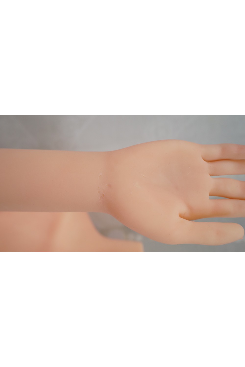 【初心者応援パック 美品】Real Girl (A工場製) #R36 硬質シリコンヘッド 148cm Cカップ 衣装付属 ゼリー胸 職人メイクOP 超リアルメイクOP 眉毛と睫毛の植毛 視点移動 EVO新骨格 肌色 ナチュラル